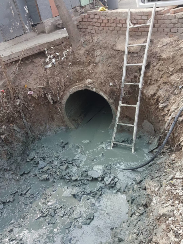 乌拉特前管道清洗