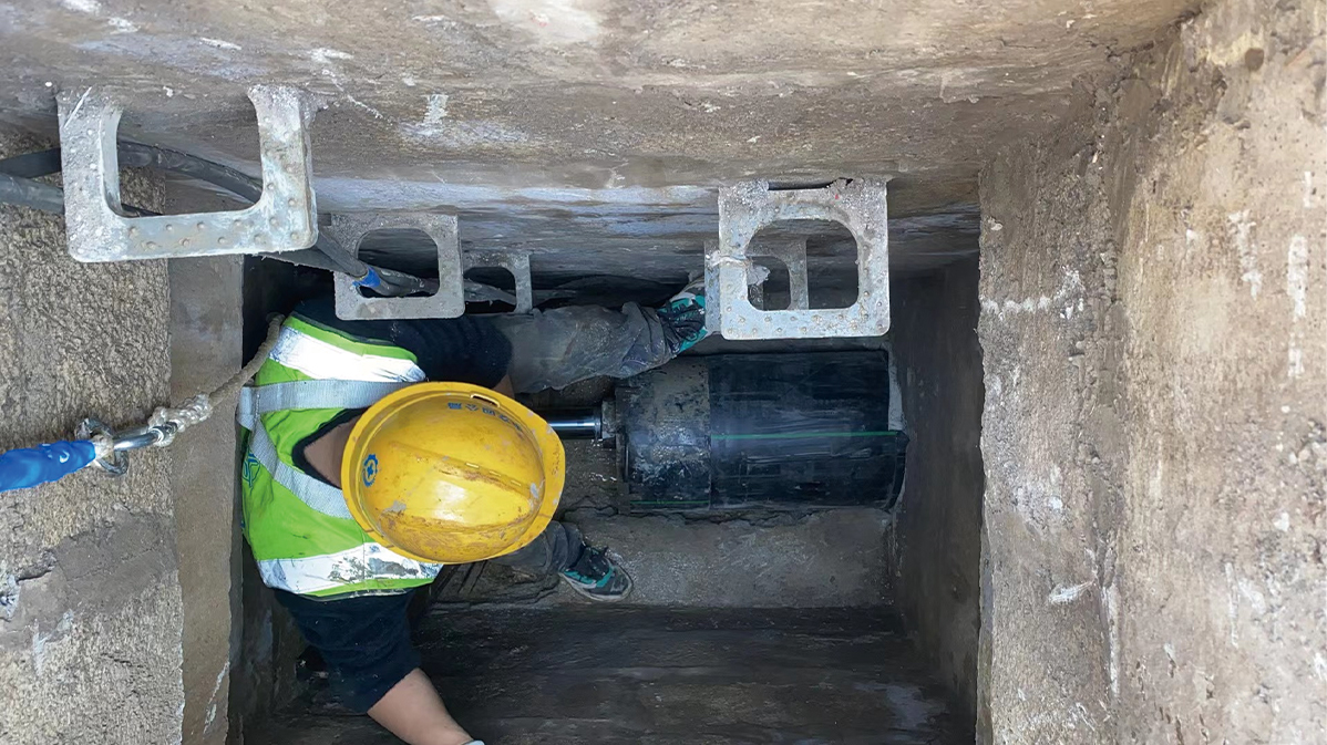 乌拉特前HDPE短管内衬法