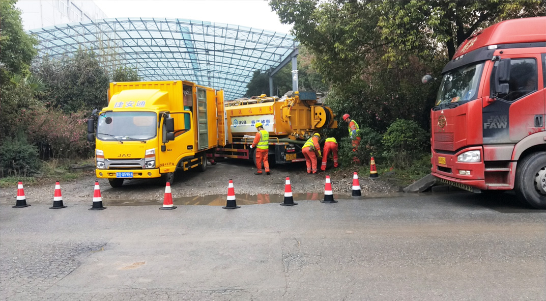 乌拉特前成区雨污水管网“四位一体”检测疏通项目